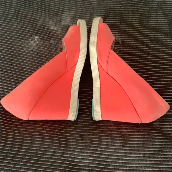 Seychelles salmon wedge - Picture 4 of 6